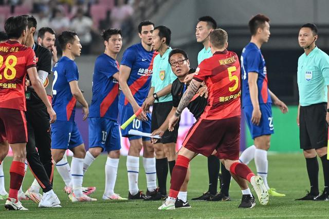 乔治39分快船逆转送骑士3连败 步行者险胜热火